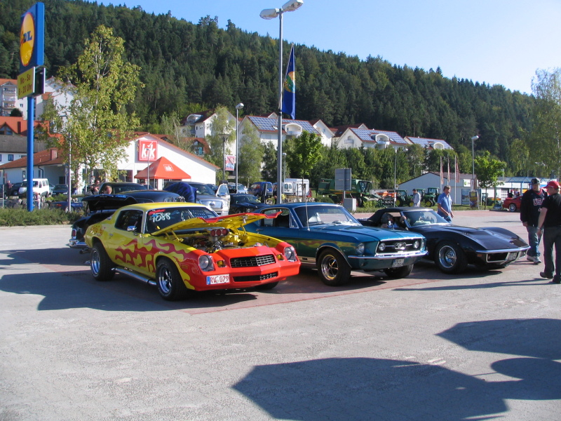 2. American Car & Harley Meeting 