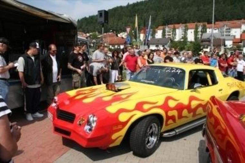 1. American Car & Harley Meeting