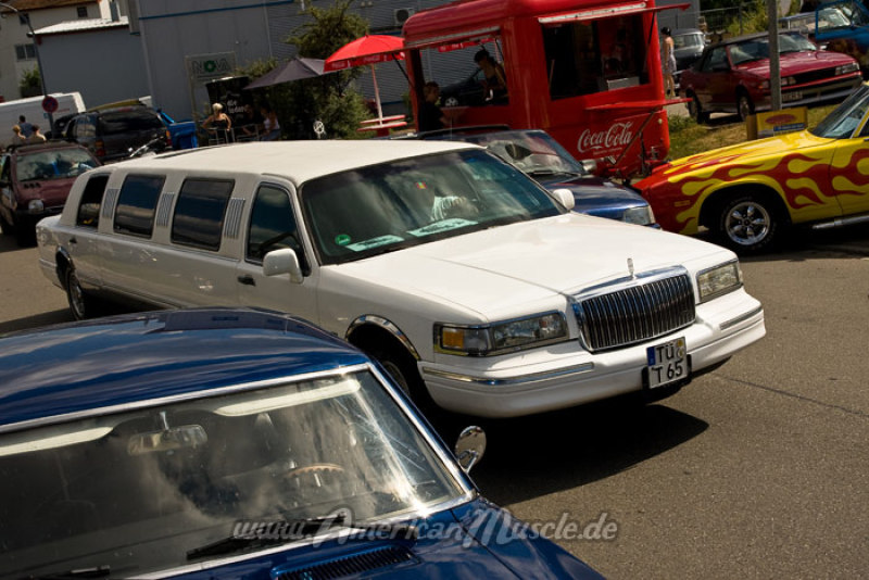 7. double six US-classic car meet