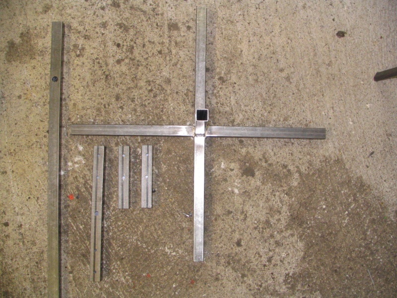 Fuß und Teile für die Pre-Stage und Stage-Ausleger