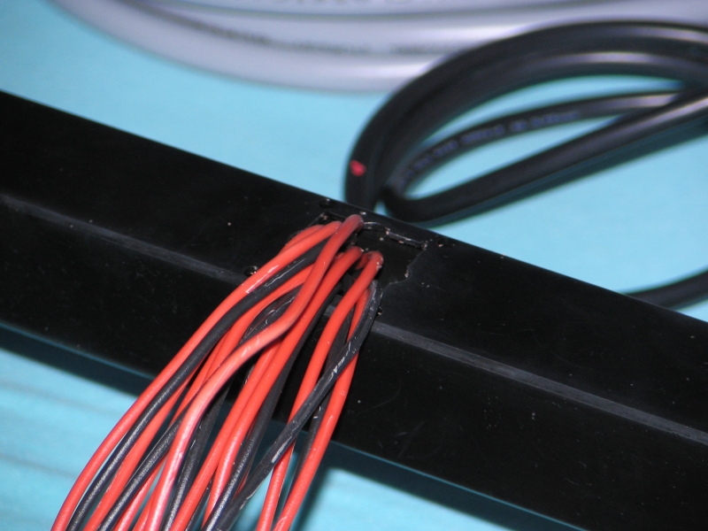 Verkabelung an der Steckverbindung