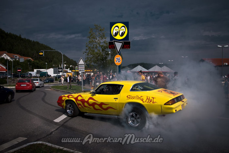 1. American Car & Harley Meeting