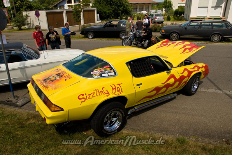 7. double six US-classic car meet