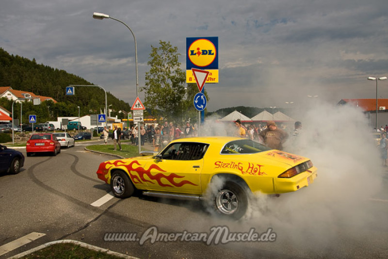 1. American Car & Harley Meeting