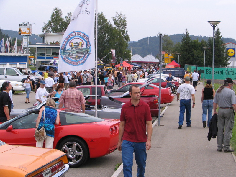 1. American Car & Harley Meeting 