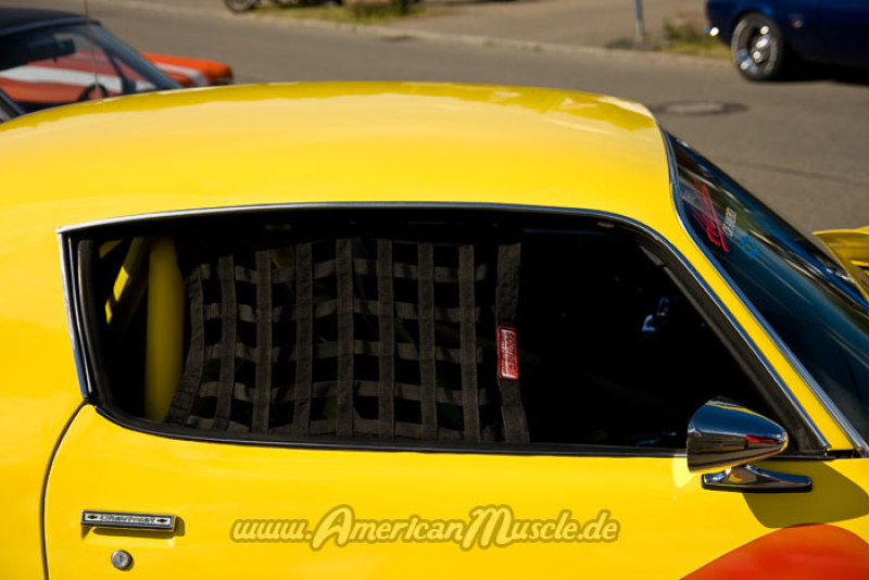 7. double six US-classic car meet