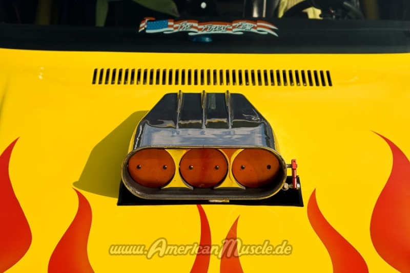 1. American Car & Harley Meeting