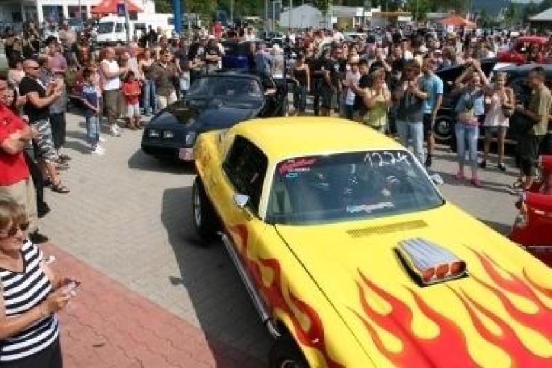 1. American Car & Harley Meeting