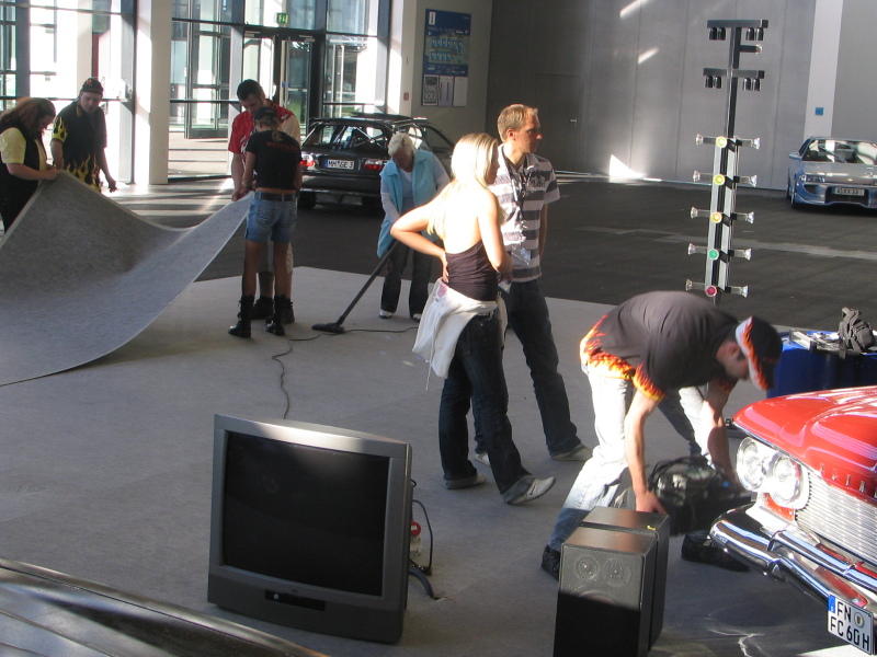 Teppich zusammenrollen