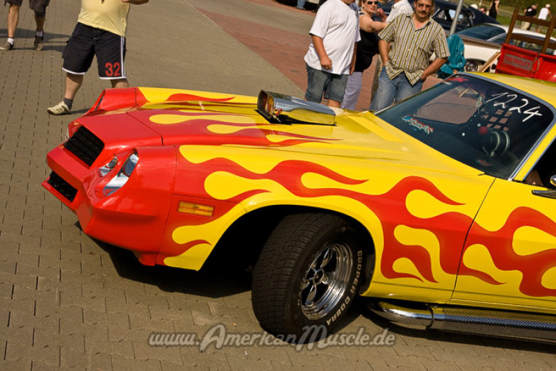 1. American Car & Harley Meeting